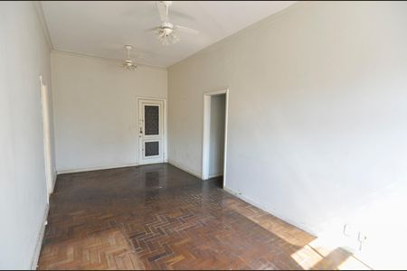 Apartamento à venda com 60m², 2 quartos e sem vagaSala