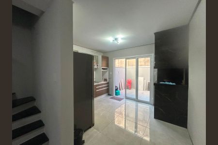 Casa para alugar com 150m², 2 quartos e 1 vaga Casa para alugar com 150m², 2 quartos e 1 vagaCozinha