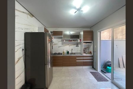 Casa para alugar com 150m², 2 quartos e 1 vaga Casa para alugar com 150m², 2 quartos e 1 vagaCozinha