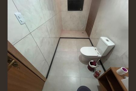 Banheiro de casa para alugar com 2 quartos, 150m² em São José, Canoas