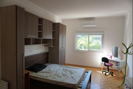 Casa de condomínio à venda com 404m², 3 quartos e 6 vagasQuarto 3
