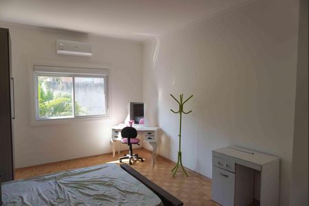 Casa de condomínio à venda com 404m², 3 quartos e 6 vagasQuarto 3
