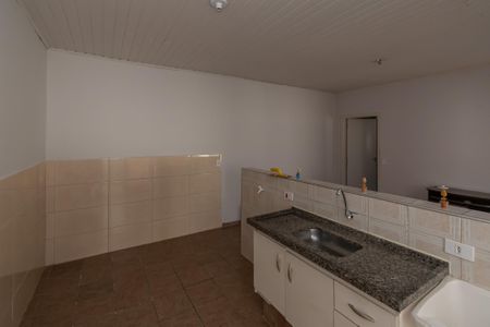 Casa para alugar com 60m², 1 quarto e 4 vagas