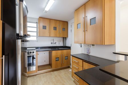 Apartamento à venda com 80m², 1 quarto e 1 vaga Apartamento à venda com 80m², 1 quarto e 1 vagaCozinha