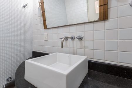 Apartamento à venda com 80m², 1 quarto e 1 vaga Apartamento à venda com 80m², 1 quarto e 1 vagaBanheiro