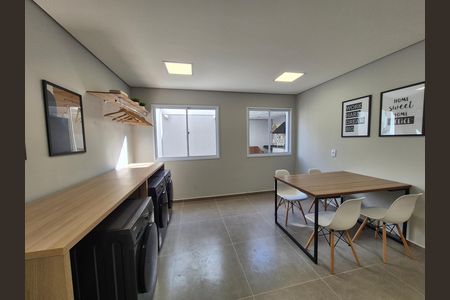 Apartamento para alugar com 29m², 1 quarto e sem vaga Apartamento para alugar com 29m², 1 quarto e sem vagaÁrea comum - Lavanderia