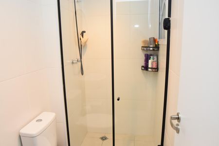 Apartamento para alugar com 64m², 2 quartos e 1 vaga Apartamento para alugar com 64m², 2 quartos e 1 vagaBanheiro da Suíte