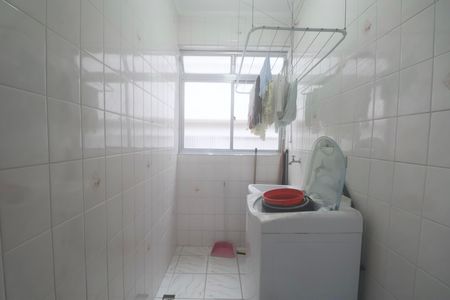 Área de Serviço de apartamento para alugar com 2 quartos, 70m² em Vila Julia, Guarujá