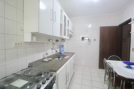 Apartamento para alugar com 70m², 2 quartos e 1 vaga Apartamento para alugar com 70m², 2 quartos e 1 vagaCozinha