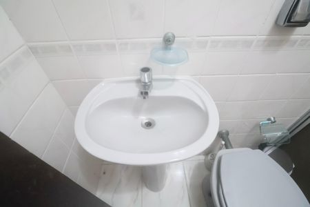 Apartamento para alugar com 70m², 2 quartos e 1 vaga Apartamento para alugar com 70m², 2 quartos e 1 vagaBanheiro Suíte