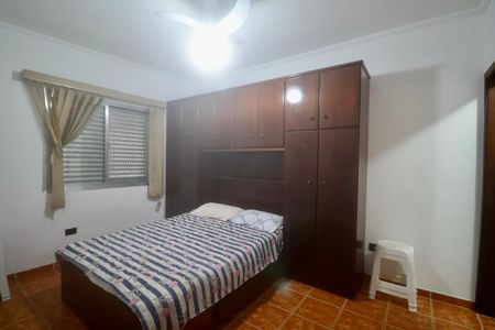Suíte de apartamento para alugar com 2 quartos, 70m² em Vila Julia, Guarujá