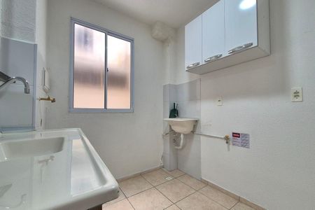 Apartamento para alugar com 50m², 2 quartos e 1 vaga Apartamento para alugar com 50m², 2 quartos e 1 vagaCozinha e Área de Serviço