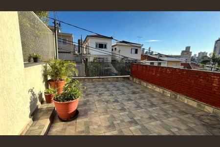 Varanda de casa à venda com 5 quartos, 177m² em Sumaré, São Paulo