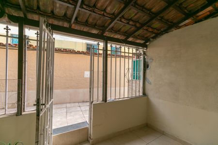 Casa para alugar com 70m², 3 quartos e 1 vaga