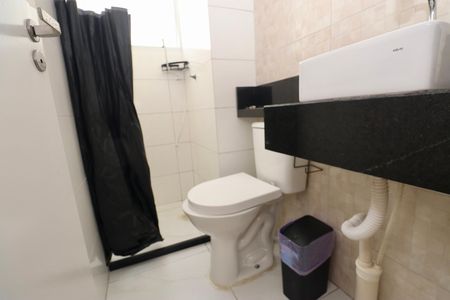 Apartamento para alugar com 39m², 2 quartos e 1 vaga Apartamento para alugar com 39m², 2 quartos e 1 vagaBanheiro