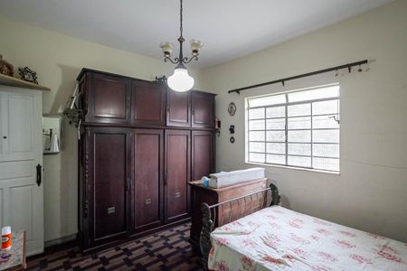Casa à venda com 146m², 4 quartos e 6 vagas Casa à venda com 146m², 4 quartos e 6 vagasQuarto 2
