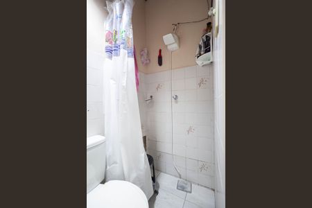 Casa à venda com 146m², 4 quartos e 6 vagas Casa à venda com 146m², 4 quartos e 6 vagasBanheiro da suíte