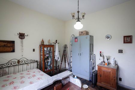 Casa à venda com 146m², 4 quartos e 6 vagas Casa à venda com 146m², 4 quartos e 6 vagasQuarto 2