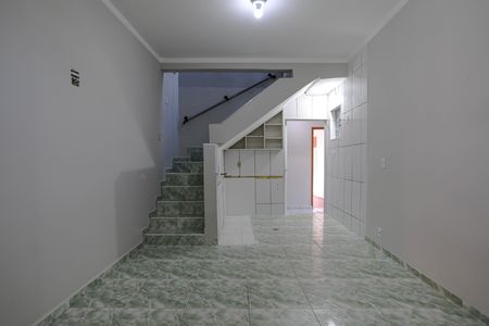 Casa para alugar com 80m², 2 quartos e 1 vagaSala