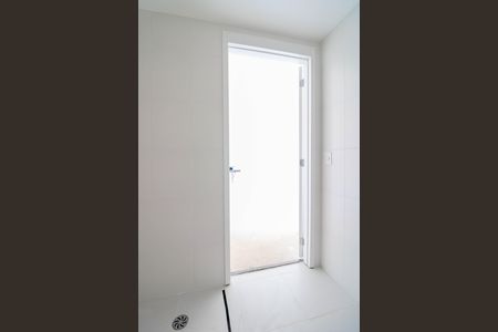 Banheiro de kitnet/studio à venda com 1 quarto, 28m² em Jardim Santo Amaro, São Paulo