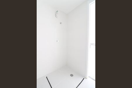 Banheiro de kitnet/studio à venda com 1 quarto, 28m² em Jardim Santo Amaro, São Paulo