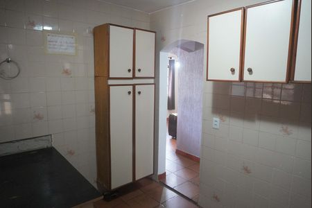 Casa para alugar com 200m², 4 quartos e 20 vagas Casa para alugar com 200m², 4 quartos e 20 vagasCozinha
