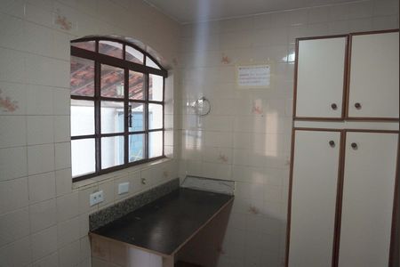 Casa para alugar com 200m², 4 quartos e 20 vagas Casa para alugar com 200m², 4 quartos e 20 vagasCozinha