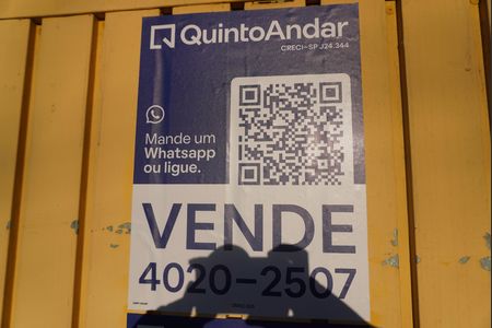 Casa para alugar com 200m², 4 quartos e 20 vagasFachada