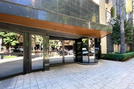 Apartamento à venda com 88m², 2 quartos e 2 vagas Apartamento à venda com 88m², 2 quartos e 2 vagasFachada