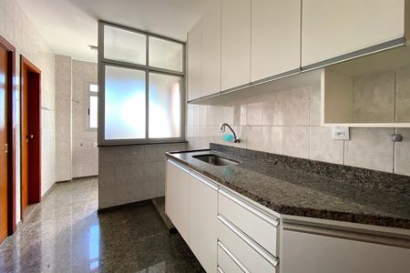 Cozinha de apartamento à venda com 2 quartos, 88m² em Funcionários, Belo Horizonte