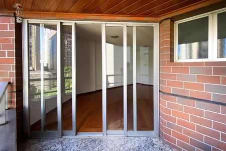 Apartamento à venda com 88m², 2 quartos e 2 vagas Apartamento à venda com 88m², 2 quartos e 2 vagasVaranda da Sala