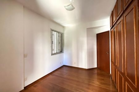 Suite de apartamento à venda com 2 quartos, 88m² em Funcionários, Belo Horizonte
