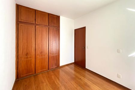 Apartamento à venda com 88m², 2 quartos e 2 vagas Apartamento à venda com 88m², 2 quartos e 2 vagasQuarto 2