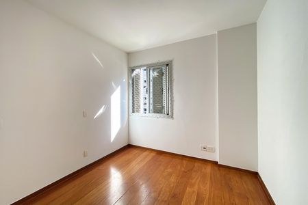 Apartamento à venda com 88m², 2 quartos e 2 vagas Apartamento à venda com 88m², 2 quartos e 2 vagasQuarto 2