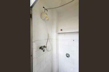 Apartamento para alugar com 65m², 2 quartos e sem vaga Apartamento para alugar com 65m², 2 quartos e sem vagaBanheiro de Serviço