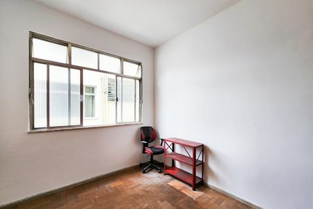Apartamento para alugar com 65m², 2 quartos e sem vaga Apartamento para alugar com 65m², 2 quartos e sem vagaQuarto