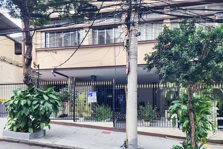 Apartamento para alugar com 65m², 2 quartos e sem vaga Apartamento para alugar com 65m², 2 quartos e sem vagaFachada