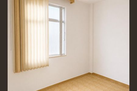 Quarto de apartamento para alugar com 2 quartos, 50m² em Irajá, Rio de Janeiro