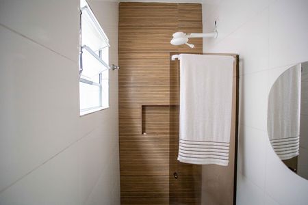 Banheiro de kitnet/studio à venda com 1 quarto, 34m² em Cidade Júlia, São Paulo