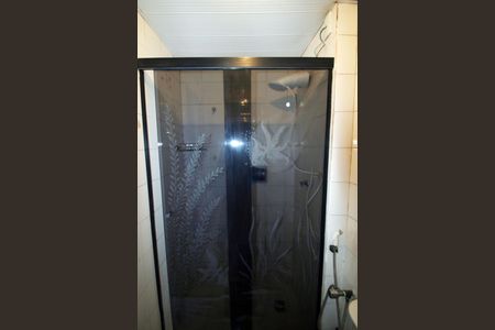 Banheiro de apartamento para alugar com 1 quarto, 45m² em Penha, Rio de Janeiro