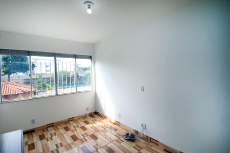 Sala de apartamento para alugar com 1 quarto, 45m² em Penha, Rio de Janeiro