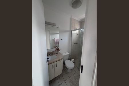 Banheiro 1 de casa de condomínio para alugar com 3 quartos, 130m² em Jardim Santa Marcelina, Campinas