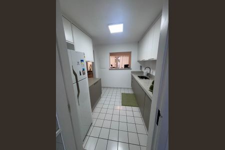Cozinha de casa de condomínio para alugar com 3 quartos, 130m² em Jardim Santa Marcelina, Campinas