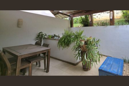 Área externa de casa de condomínio para alugar com 3 quartos, 130m² em Jardim Santa Marcelina, Campinas