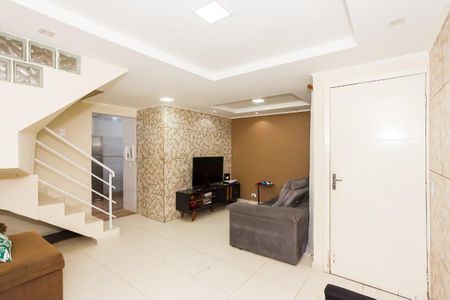 Casa de condomínio à venda com 120m², 4 quartos e 2 vagas Casa de condomínio à venda com 120m², 4 quartos e 2 vagasSala