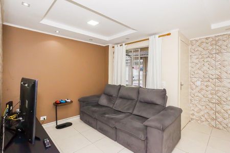 Sala de casa de condomínio à venda com 4 quartos, 120m² em Uberaba, Curitiba