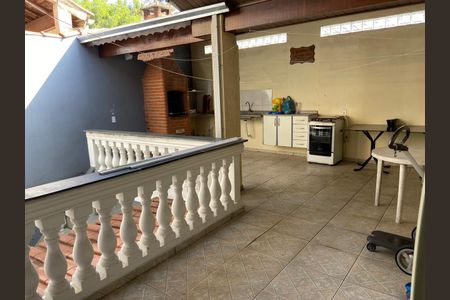 Casa para alugar com 213m², 2 quartos e 2 vagas Casa para alugar com 213m², 2 quartos e 2 vagasÁrea externa