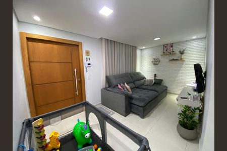 Casa para alugar com 213m², 2 quartos e 2 vagas Casa para alugar com 213m², 2 quartos e 2 vagasSala