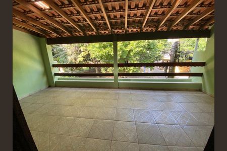 Casa para alugar com 213m², 2 quartos e 2 vagas Casa para alugar com 213m², 2 quartos e 2 vagasÁrea externa