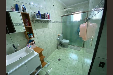 Casa para alugar com 213m², 2 quartos e 2 vagas Casa para alugar com 213m², 2 quartos e 2 vagasBanheiro